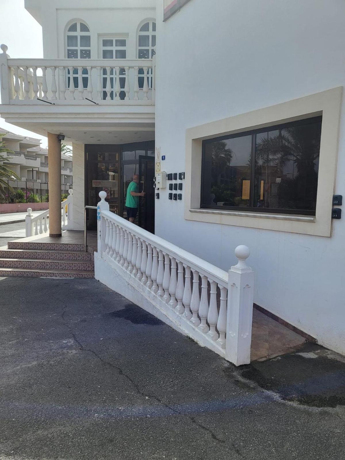 Chill Out Tenerife Sud - Monolocale Con Piscina Riscaldata Costa Del Silencio Exterior photo